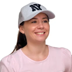Caps